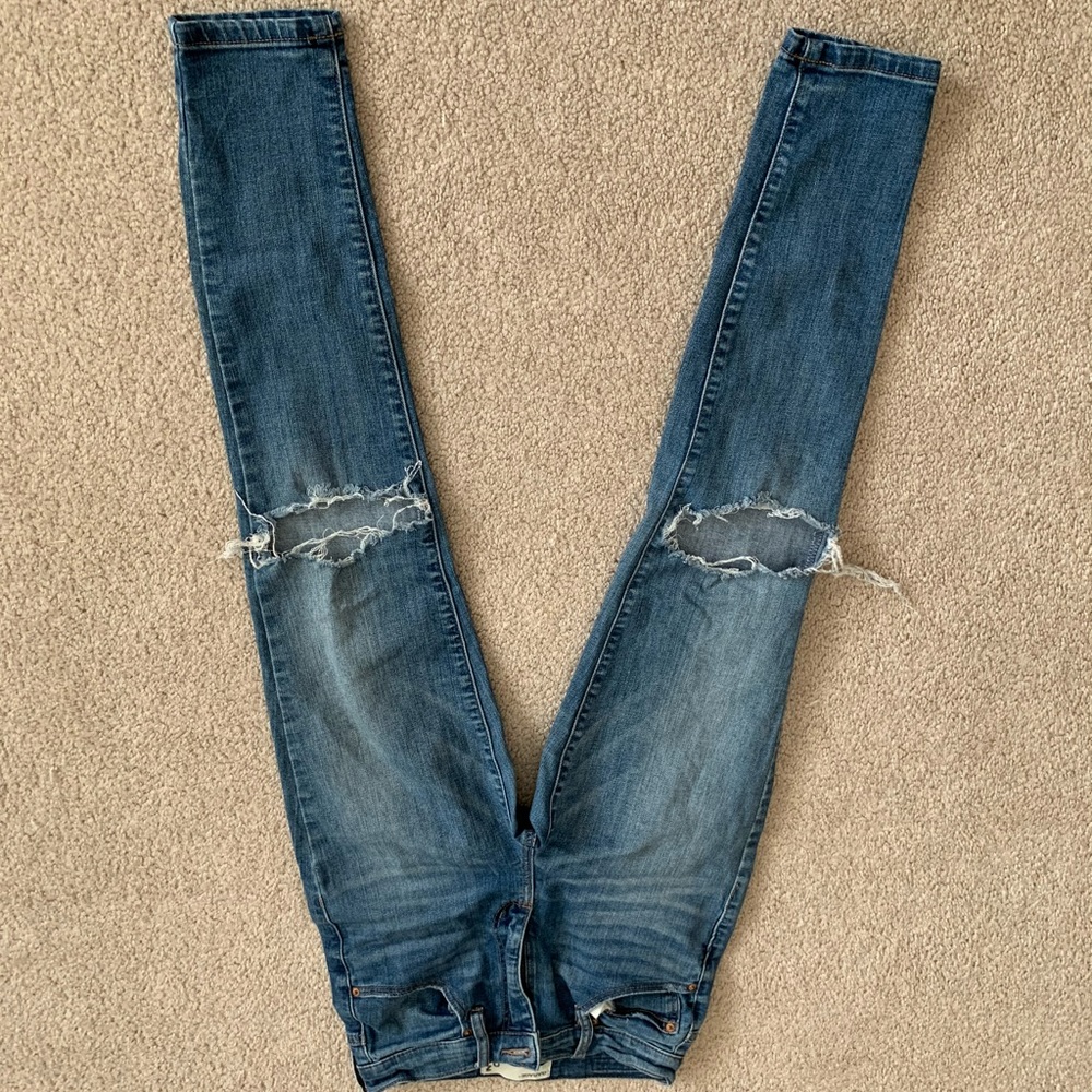 🎃 2 for $12 🎃 jeans size 3. Extremely distressed